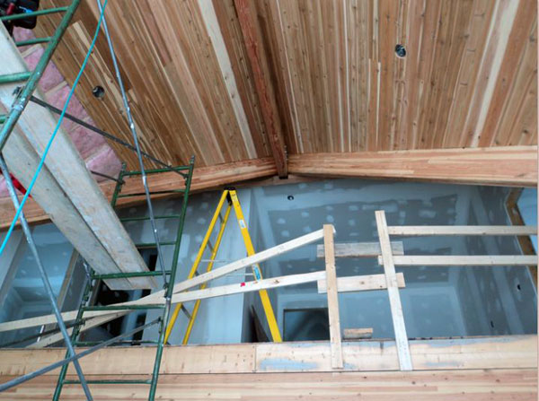 Tongue and groove ceiling.